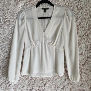 BANANA REPUBLIC V neck blouse